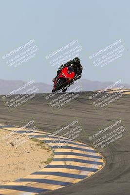 media/Mar-28-2022-Superbike Trackdays (Mon) [[b8603d0f67]]/Open Track Time/Turns 9 and 10/